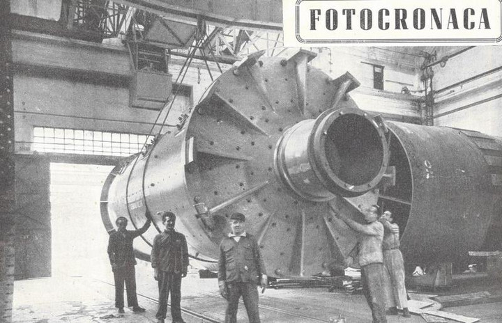 p. 3, gli operai Luigi Confalonieri, Gualtiero Chiaverini, Bernardo Boccone, Archimede Maraffa e Filiberto Meloni, in posa davanti a un mulino combinato a due camere costruito dallo Stabilimento Carpenteria Ansaldo